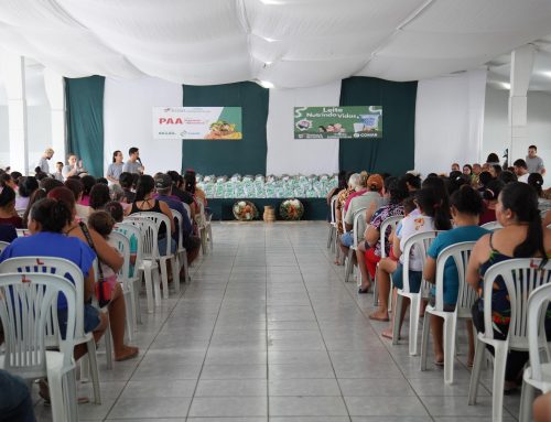 Prefeitura de Jataúba realizou entrega de kits do Programa de Aquisição de Alimentos e leite da CONAB